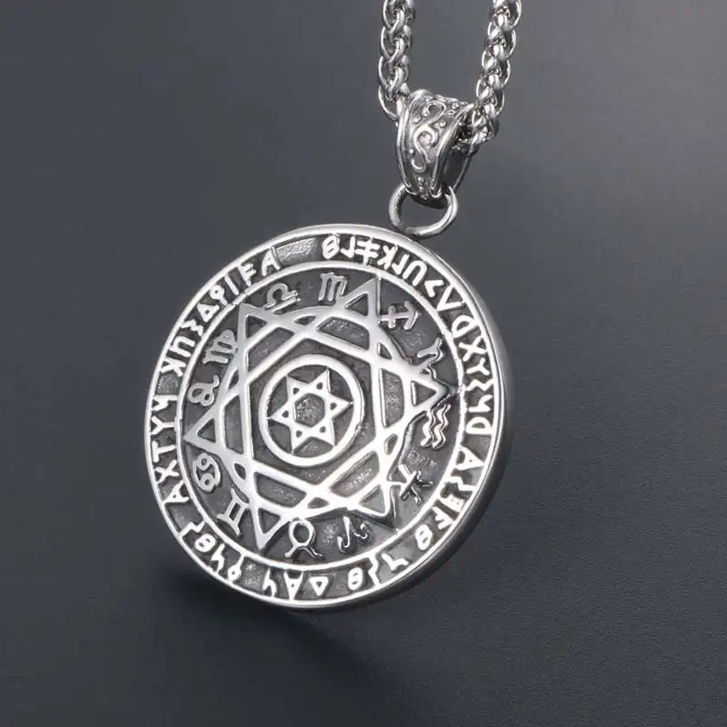 Stainless Steel Vintage Pendant Necklace / 25003030