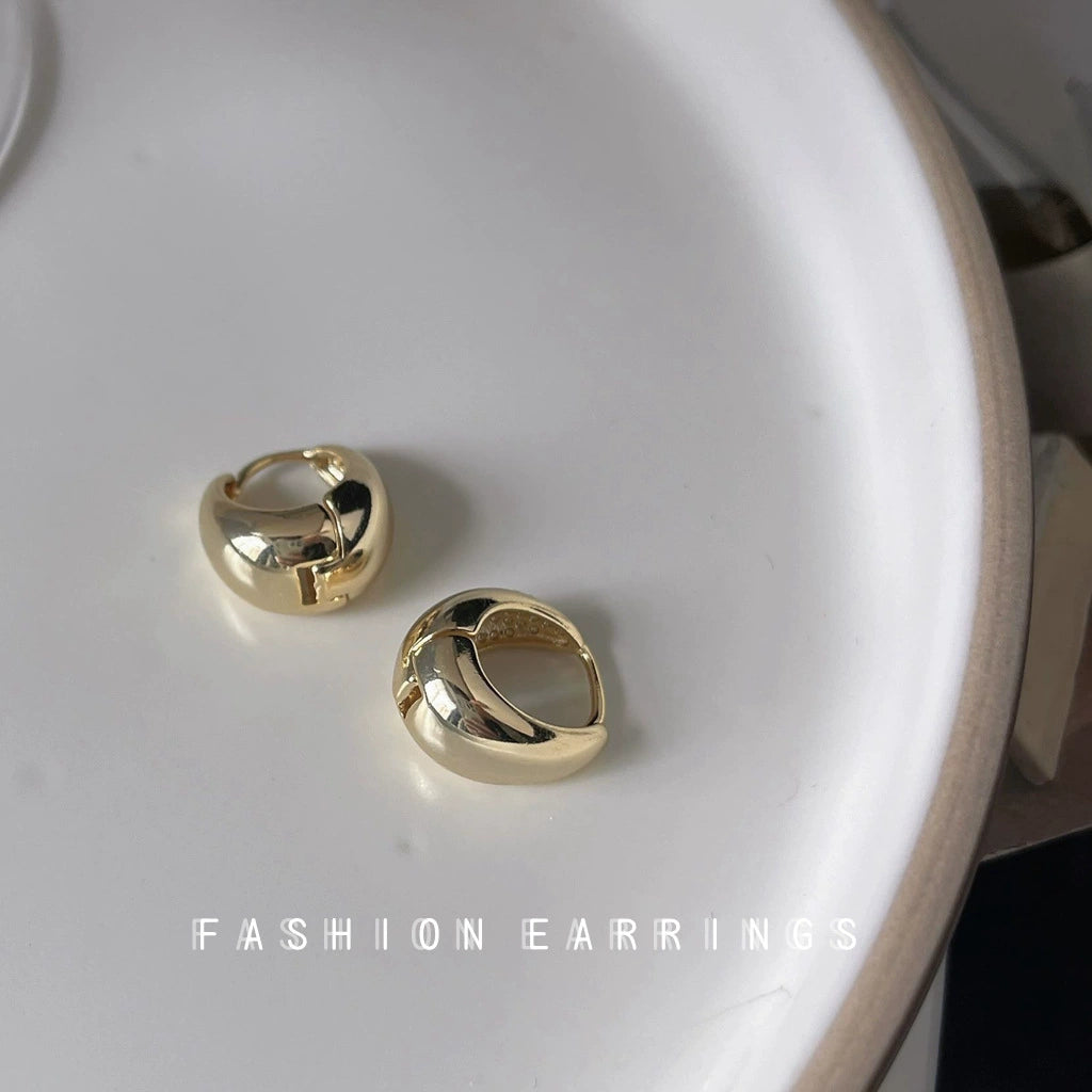 1 Pair French Style Minimalist Polished Huggie Earring / KE2001