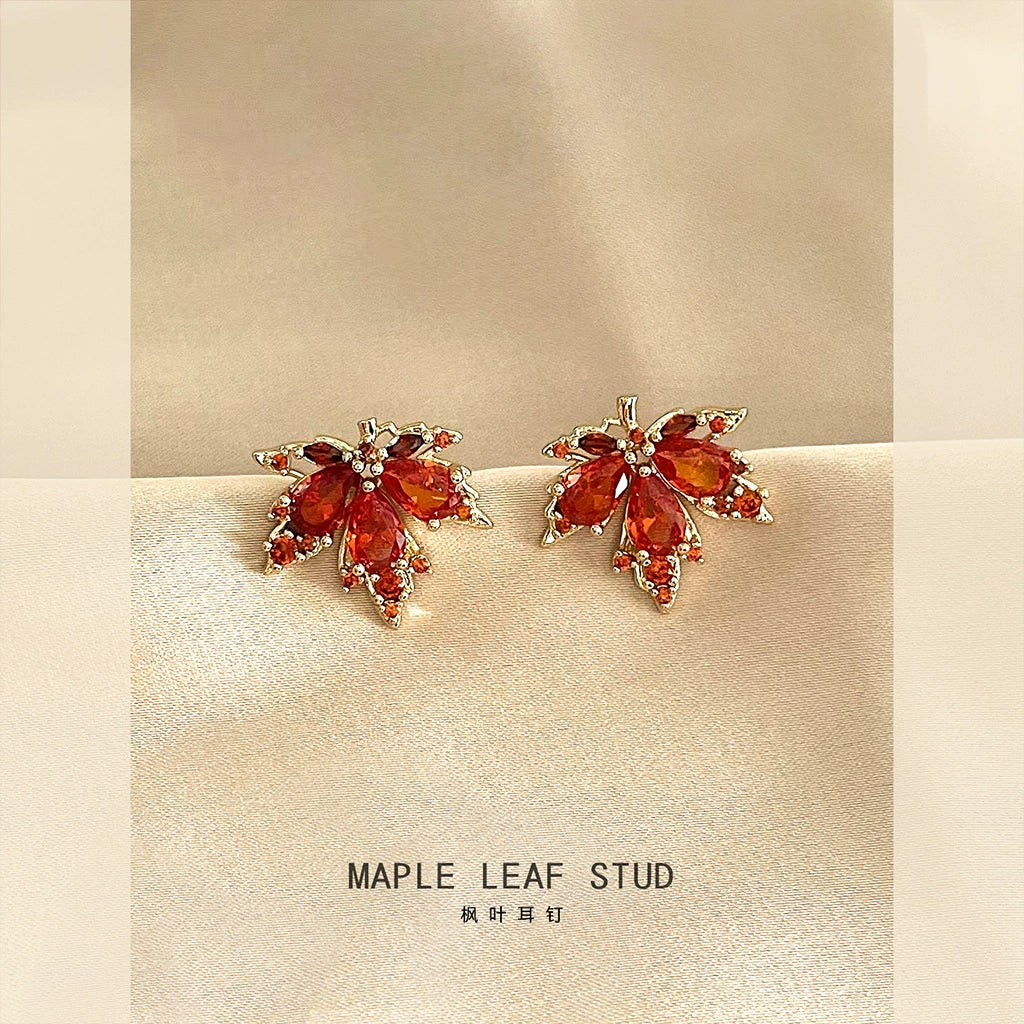 1 Pair Sterling Silver Zircon Maple Leaf Stud Earring / KE3063