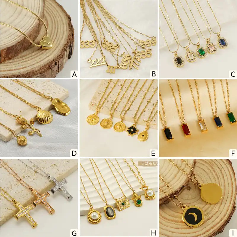 18K Gold PVD Stainless Steel Pendant Necklace / 25003025