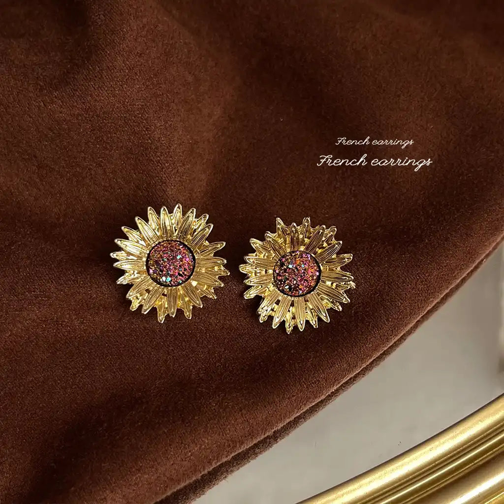 1 Pair Sterling Silver Women Exaggerated Luxury Vintage Stud Earrings Wholesale / KE3023