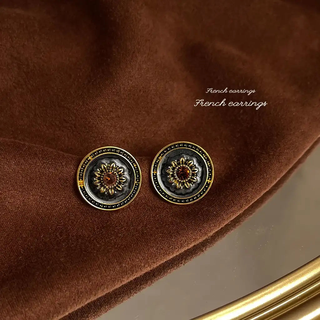 1 Pair Sterling Silver Women Exaggerated Luxury Vintage Stud Earrings Wholesale / KE3045
