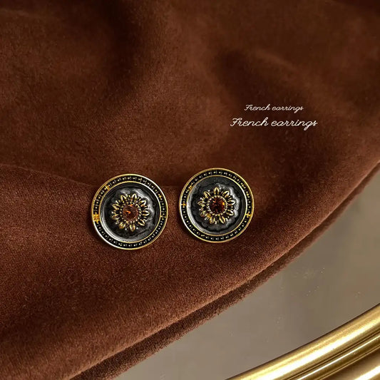 1 Pair Sterling Silver Women Exaggerated Luxury Vintage Stud Earrings Wholesale / KE3045
