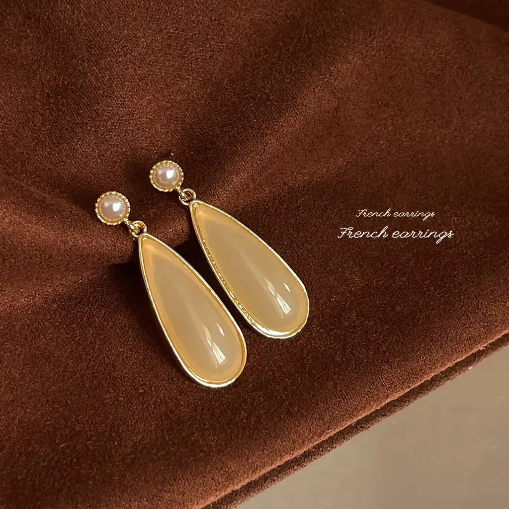 1 Pair Sterling Silver Women Exaggerated Luxury Vintage Stud Earrings Wholesale / KE3056