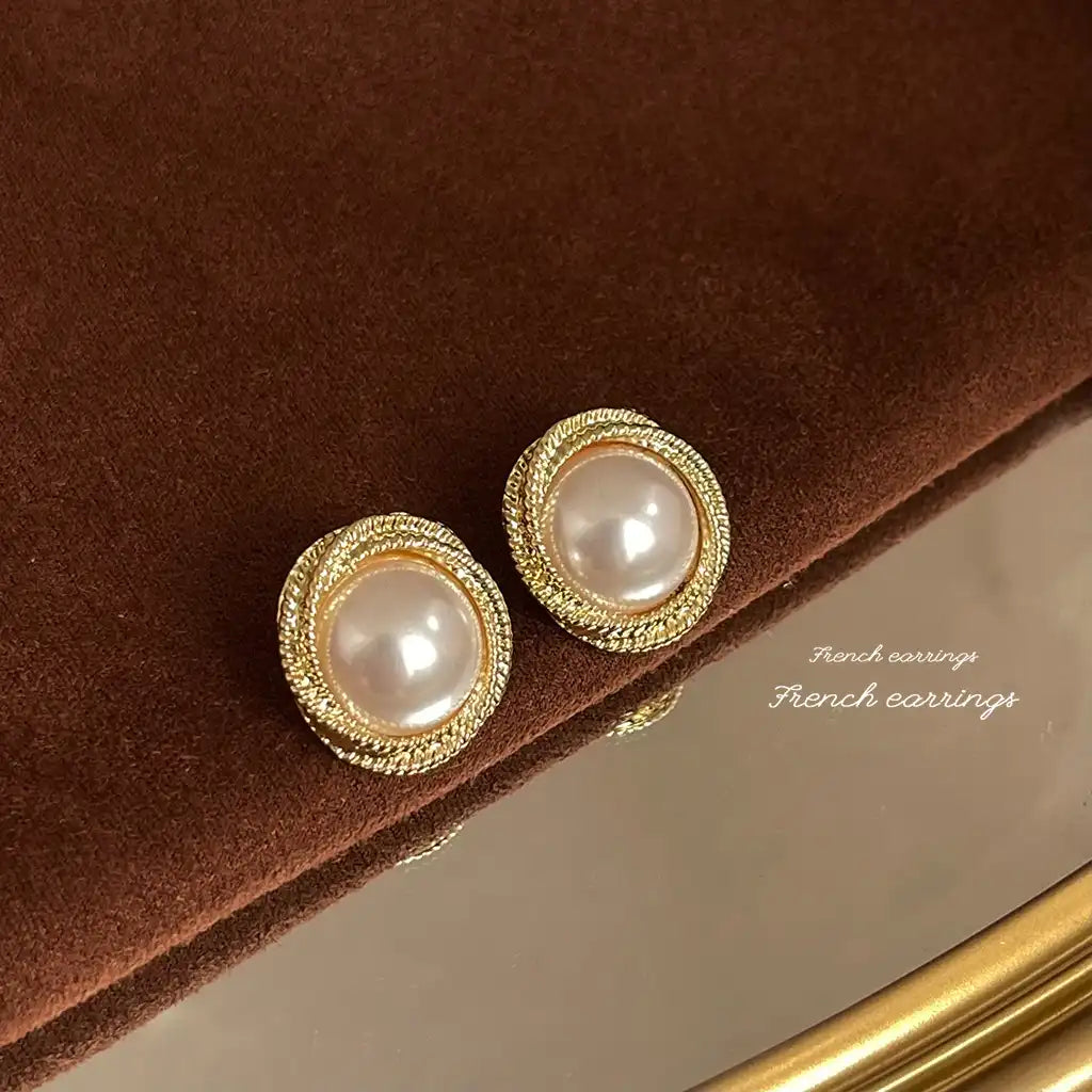 1 Pair Sterling Silver Women Exaggerated Luxury Vintage Stud Earrings Wholesale / KE3058