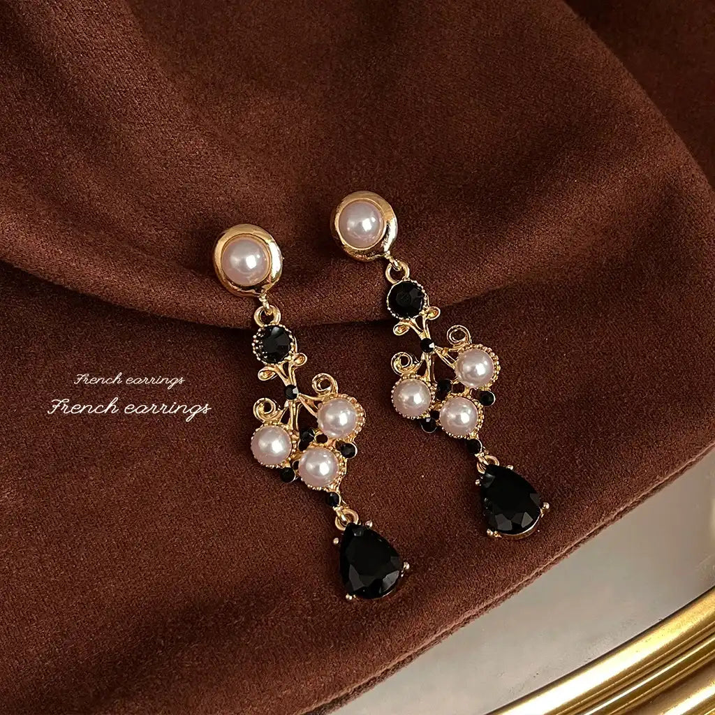 1 Pair Sterling Silver Exaggerated Luxury Vintage Drop Earrings Wholesale / KE3060