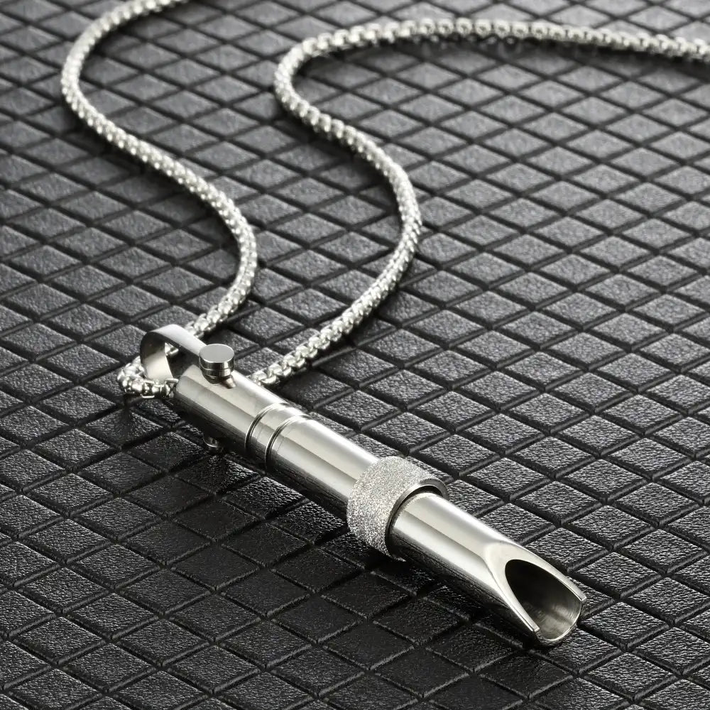 Stainless Steel Minimalist Pendant Necklace / 25005002