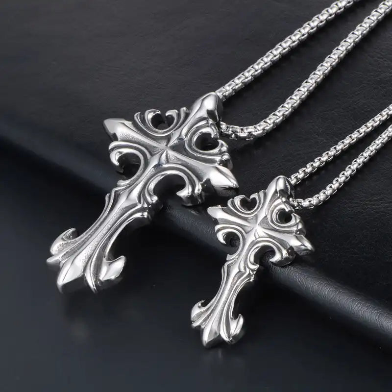 Stainless Steel Vintage Pendant Necklace / 25003031