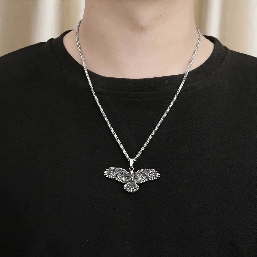 Stainless Steel Vintage Pendant Necklace / 25003031