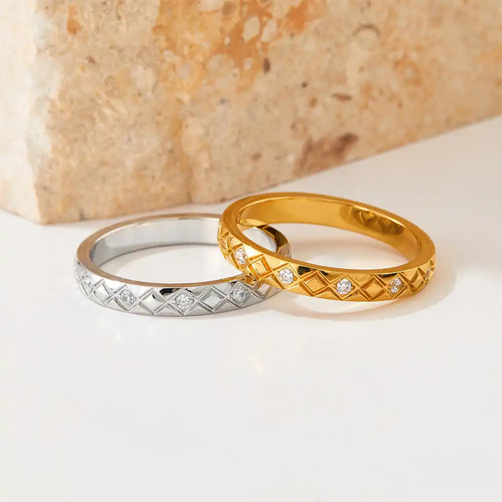 Stainless steel Rhinestone ring for women classic geometric diamond pattern / 25204014