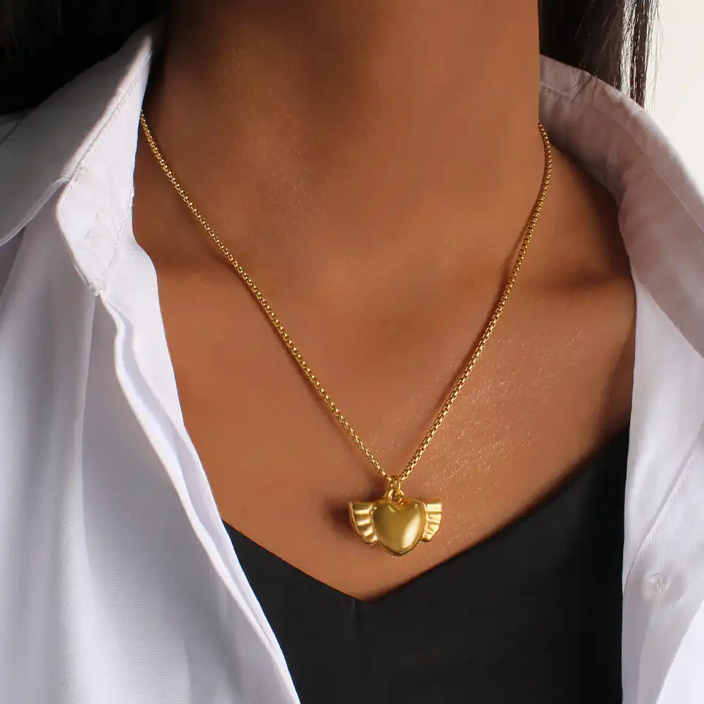 Stainless steel Vintage heart-shaped angel pendant necklace / 25003053