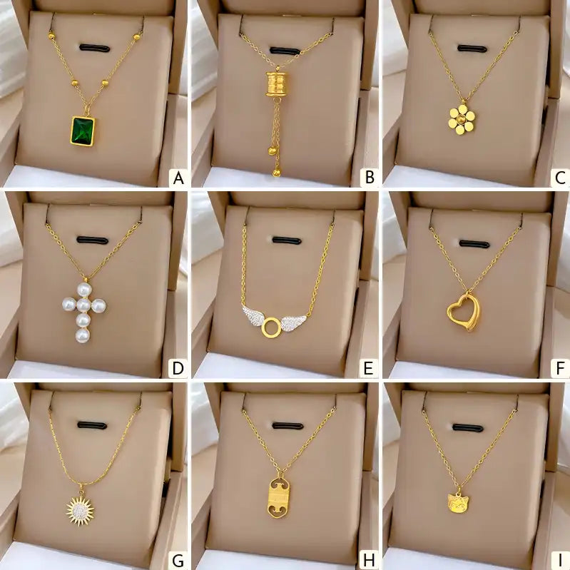 18K Gold PVD Stainless Steel Pendant Necklace / 25001028