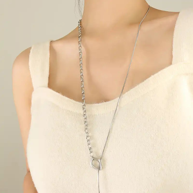 Women's Stainless Steel Pendant Necklace / 25005001