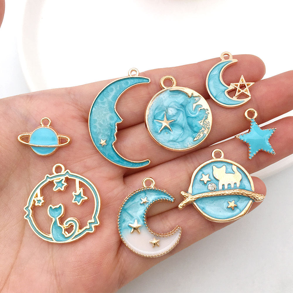 Various Color Moon Star Design Jewelry Making Alloy Pendants (pack of 8)