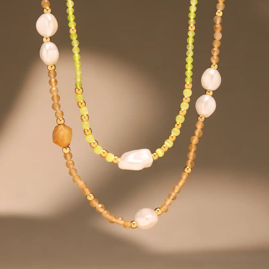 Natural Opal stone and shell beaded collarbone necklace / 25004018