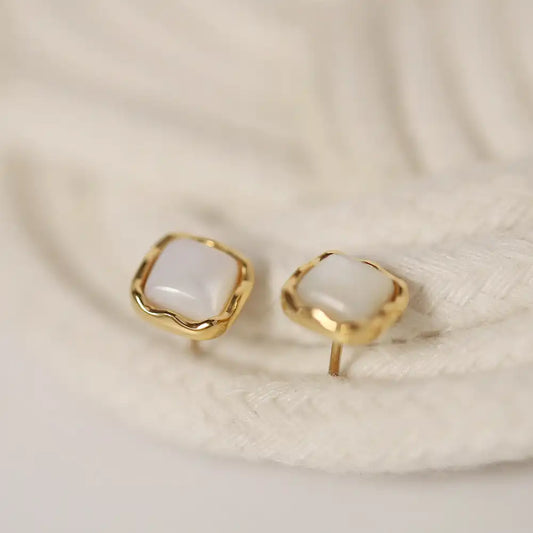 1 Pair Natural white shell square geometric minimalist Stud Earring / 25104007