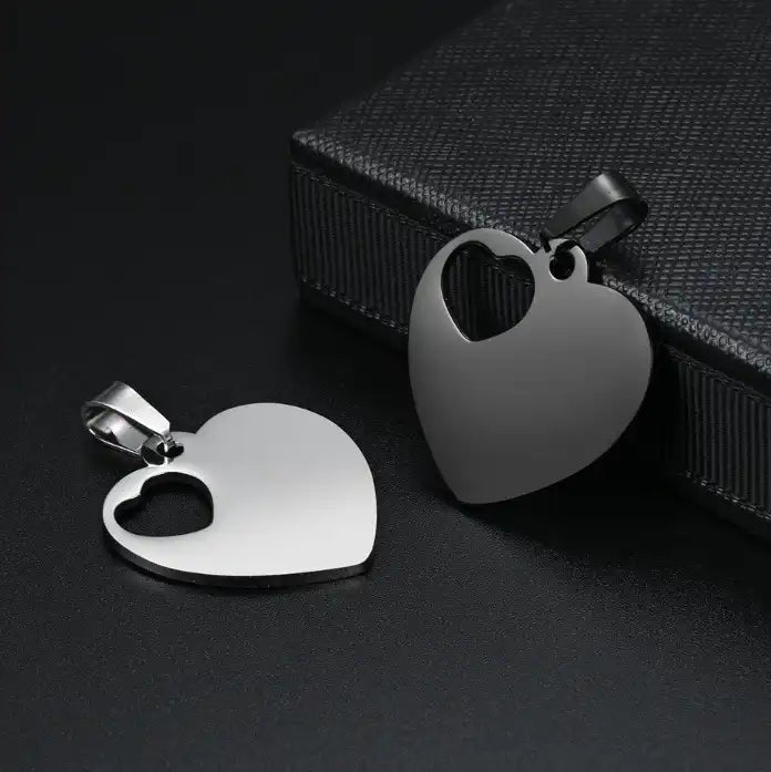 30*30mm Stainless Steel Hollow Heart Engravable Cat Dog Tags ( pk of 10 ) / KT0031