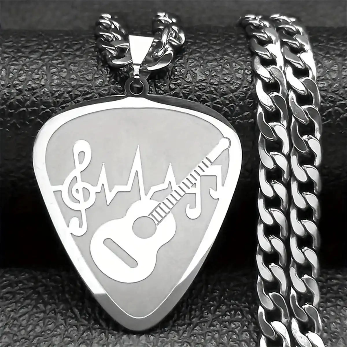Stainless Steel Minimalist Cross Religious Pendant Necklace / 25005003