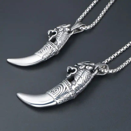 Stainless Steel Vintage Pendant Necklace / 25003032