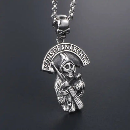 Stainless Steel Vintage Pendant Necklace / 25003031