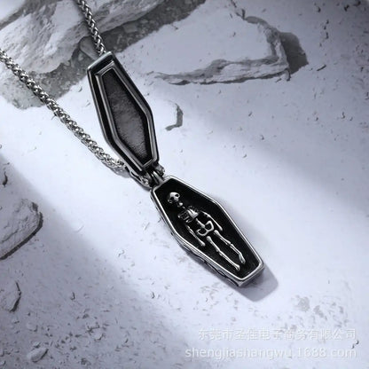 Stainless Steel Vintage Pendant Necklace / 25003031