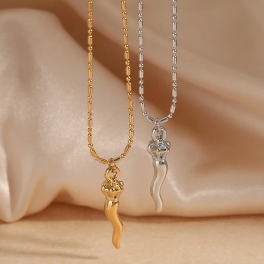 Stainless steel Beaded Trendy Crown Pendant Necklace / 25003057
