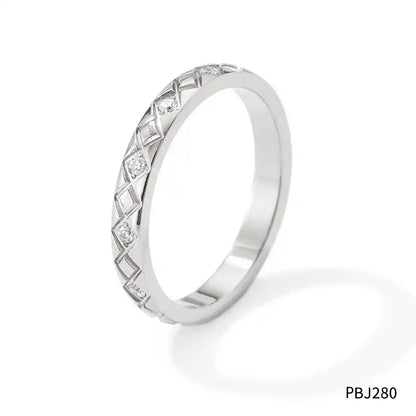 Stainless steel Rhinestone ring for women classic geometric diamond pattern / 25204014