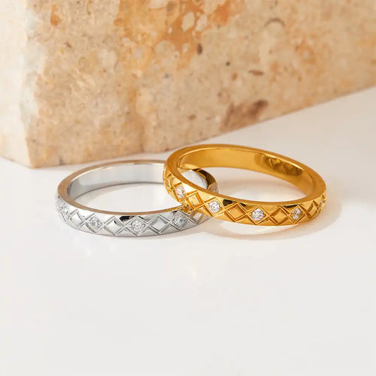 Stainless steel Rhinestone ring for women classic geometric diamond pattern / 25204014