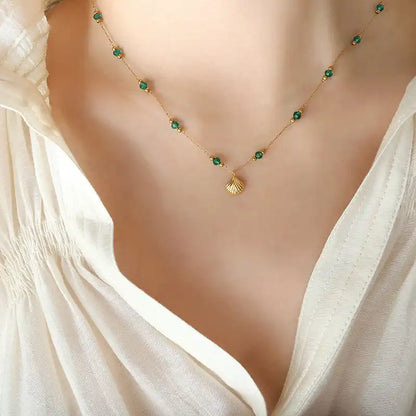 Women's Stainless Steel Pendant Necklace / 25005001